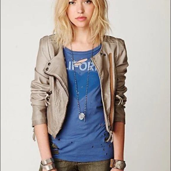 Free People Cropped Vegan Leather Jacket - Size 4 - Picture 2 of 10